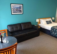 Victoria Lodge Motor Inn  Apartments - Renee