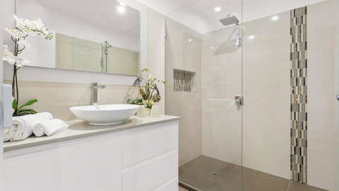 VIEWS AT MCCRAE..... - Qld Realsetate 0