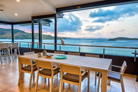 Villa 16 The Edge On Hamilton Island - Internet Find 0