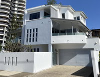 Villa Garfield Surfers Paradise