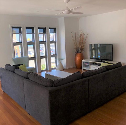 Villa Garfield Surfers Paradise - Swimm 2