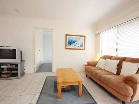 Villa Manyana Unit 25 - Internet Find 3