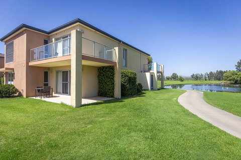 Villa On The Green - Swimm 0