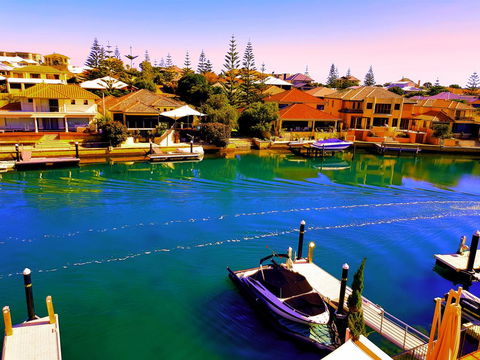 Villa Port Grimaud On Bouvard Island - Renee 1