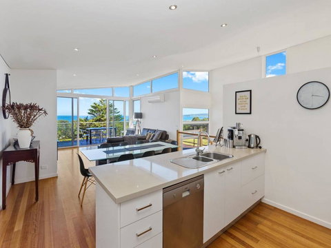 VILLA SARINA - Beautiful Villa In Skenes Creek - Renee 2