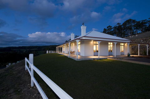 Villa Talia Tasmania - Internet Find 1