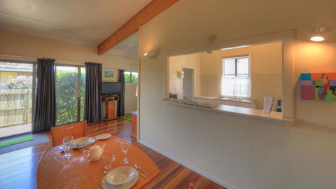 Village Stays Coldstream Gallery Apartment - Renee 1