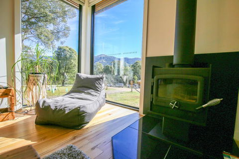 Ville Views - Renee 2