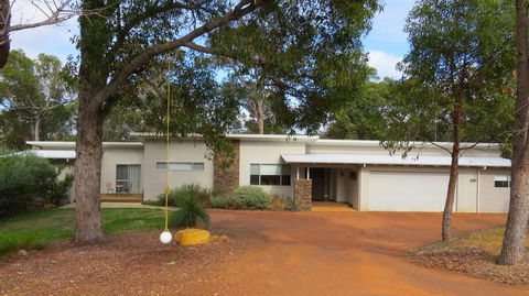 Vintners - More Space For You To Enjoy! - Renee 2