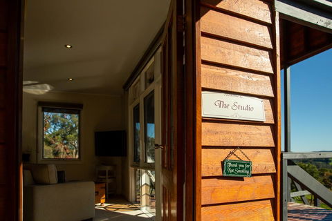 Vivere Retreat - Renee 2