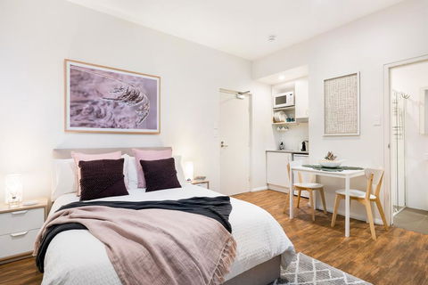 Vivo Suites Bondi - Renee 3
