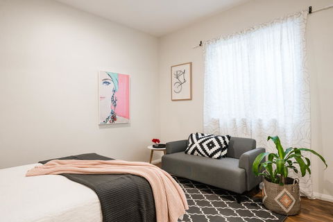 Vivo Suites Bondi - Renee 0