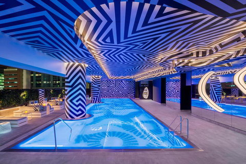 W Brisbane - Renee 0