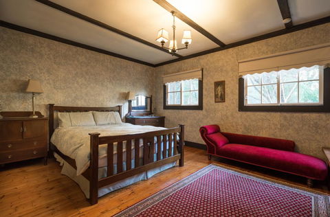 Walhalla Coach House - Internet Find 1