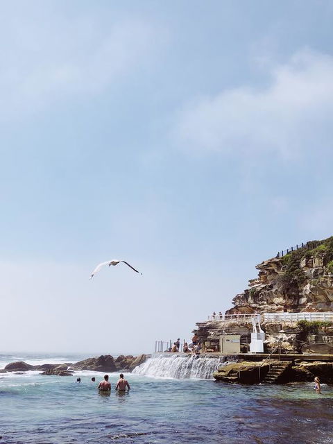 Walk To Beach From This Stylish Bronte Oasis W AC, Wifi And Free Parking - Renee 3