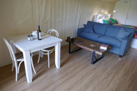 Wallabies Rest - Internet Find 3