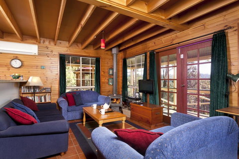 Wallaby Leap - Renee 0