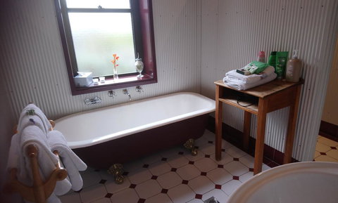 Walnut Cottage - Qld Realsetate 3