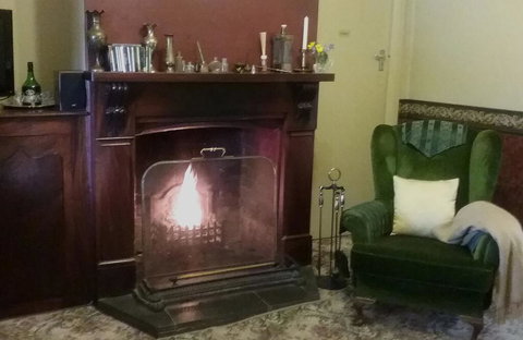 Walnut Cottage - Qld Realsetate 1