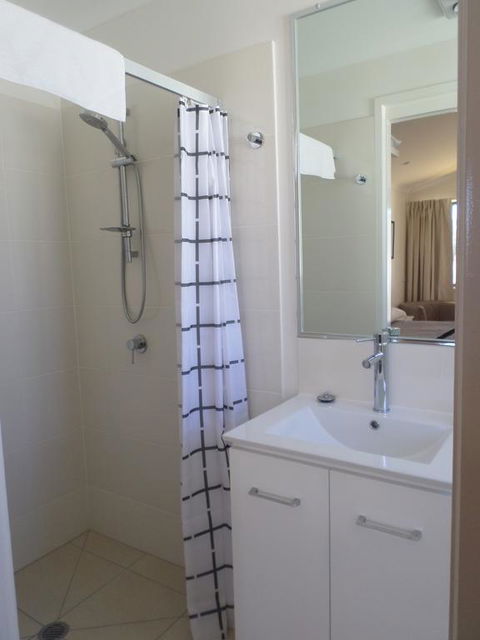 Warrego Hotel Motel Cunnamulla - Renee 1