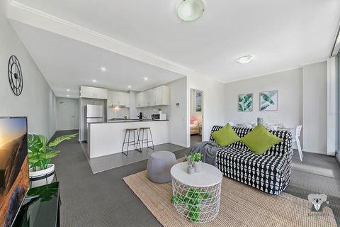 WARRICK FRAM 3 BEDS APT FREE PARKING WALK TO WESTFIELD CLOSE TO HOSPITAL NWF003 - Qld Realsetate 0