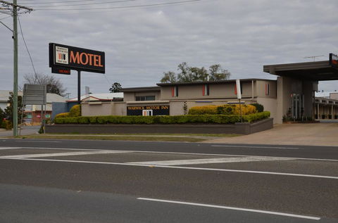 Warwick Motor Inn - Internet Find 0