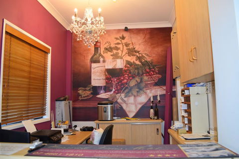 Warwick Vines Motel - Qld Realsetate 2