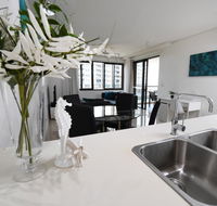 WATERFRONT DARWIN TROPICAL GEM - Renee