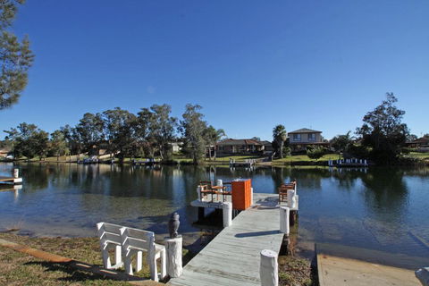 Waterfront On Sandpiper - Renee 1