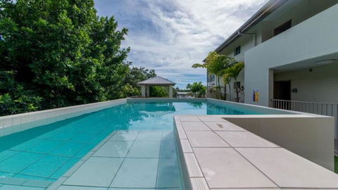 Watersons At Airlie Central Apartments - Internet Find 0