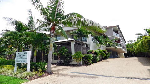 Watersons At Airlie Central Apartments - Internet Find 1