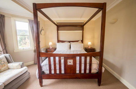 Wattle Grove Homestead Bed & Breakfast - Internet Find 1