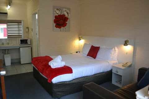 Wattle Motel - Renee 0
