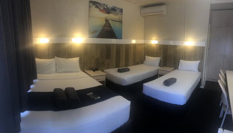 Wattle Tree Motel - Internet Find 3