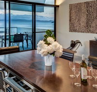 Waves 3 Luxury 3 Bedroom Endless Ocean Views Central Location  Buggy - Internet Find