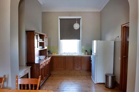 Webster Apartment - Internet Find 2