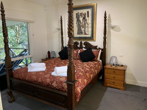 Weeroona Bed And Breakfast - Internet Find 1