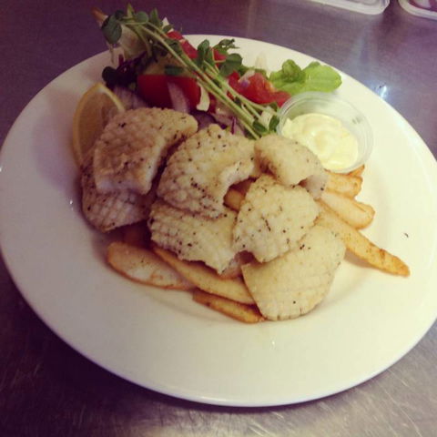 Golden Sands Tavern - Renee 2