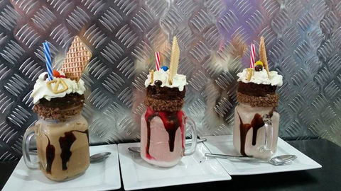 Happy Days Diner - Qld Realsetate 4