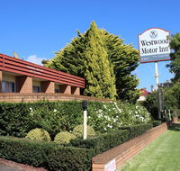 Westwood Motor Inn - Renee