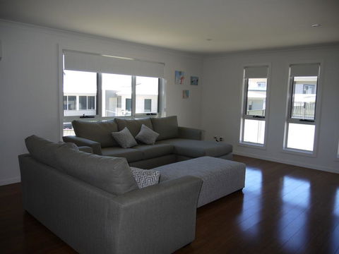 Westwood Villas - Bridport - Swimm 3