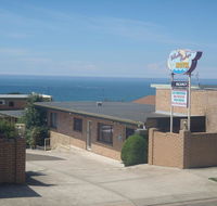 Whale Fisher Motel - Renee