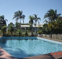 White Lanterns Motel - Swimm