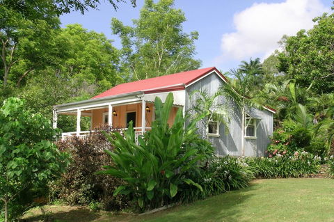 Whitsunday Cane Cutters Cottage - Internet Find 0