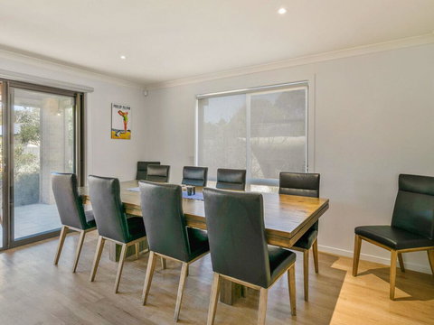 Wild Waves - Renee 1