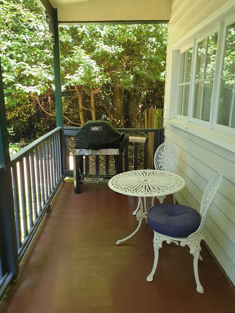Wildflower Cottage - Renee 1