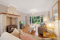 Business in Pearl Beach NSW Renee Renee