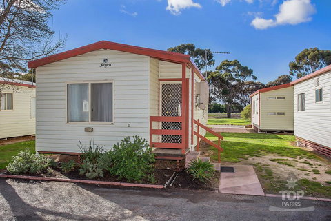 Wimmera Lakes Caravan Resort - Renee 1