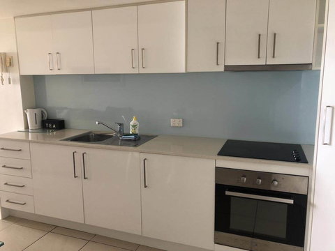 Windsurfer Resort - Qld Realsetate 1