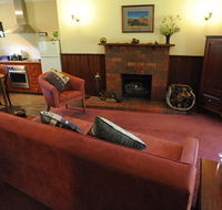 Wintarni Olives Cottage - Internet Find